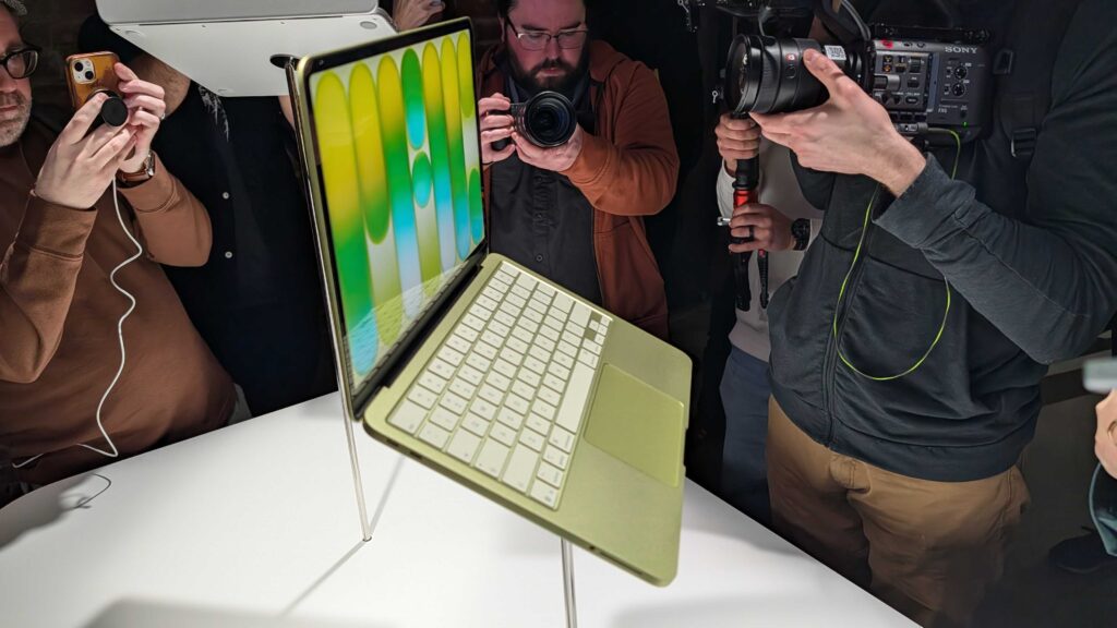 Is the MacBook Neo Apple’s Smartest Move of 2026?